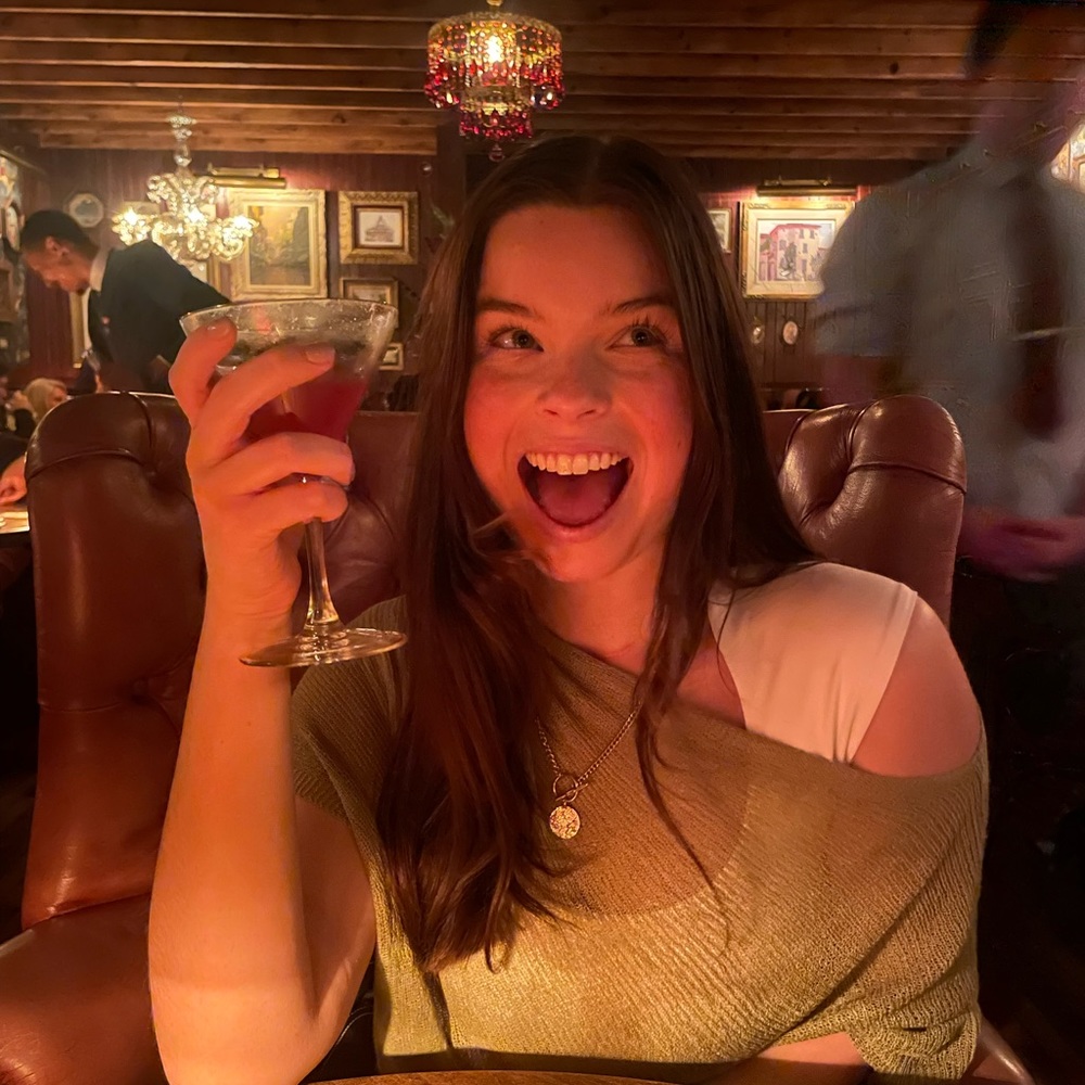 Meet your Posher, Caroline